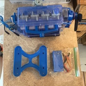 “Smithsonian” Motor-Works Model of a 4-Cylinder Engine.